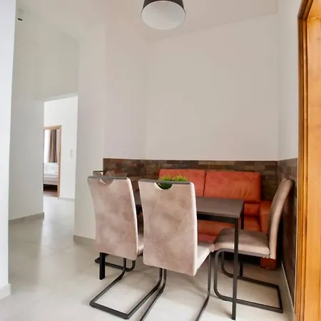 Premium By Hi5 - 3 Bedroom Budapesta