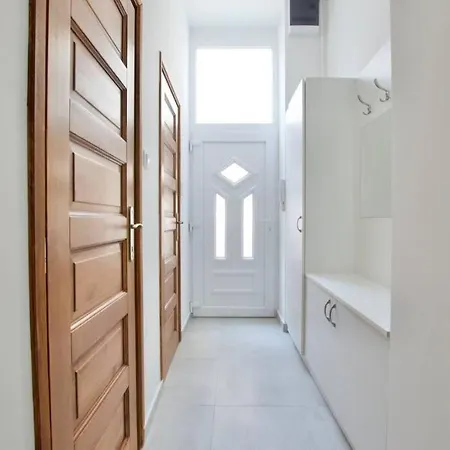 Apartment Premium By Hi5 - 3 Bedroom Budapest