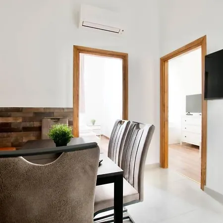Premium By Hi5 - 3 Bedroom Apartment