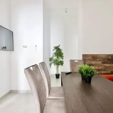 Premium By Hi5 - 3 Bedroom Apartment