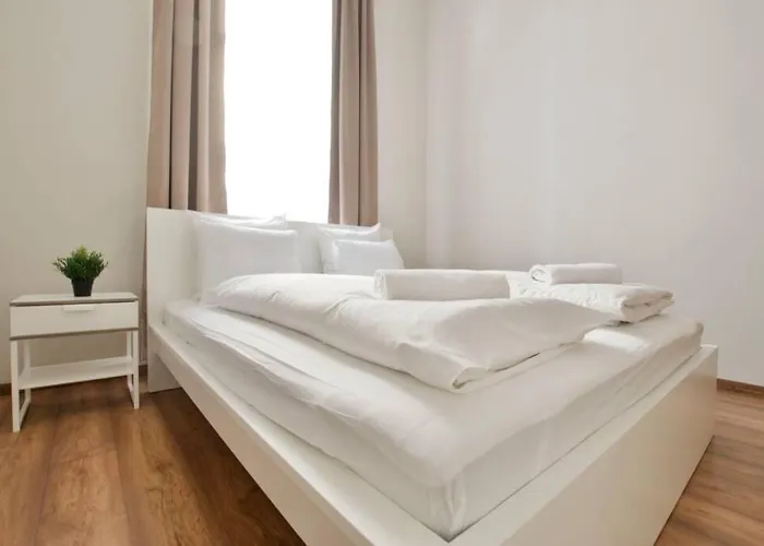 Premium By Hi5 - 3 Bedroom Budapest