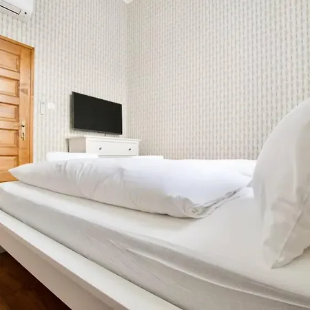 Premium By Hi5 - 3 Bedroom * ブダペスト