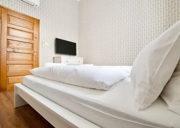 Premium By Hi5 - 3 Bedroom * Budapest