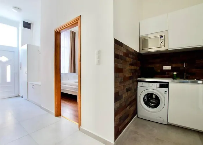 Premium By Hi5 - 3 Bedroom * Budapest